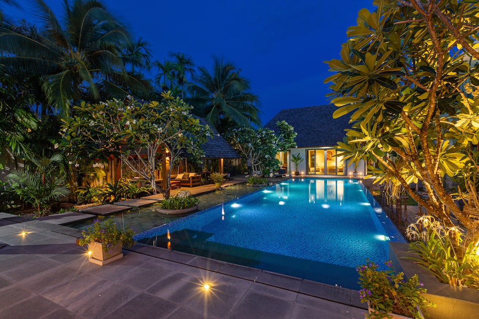 普吉首选 Luxury 5BR Villa 泳池