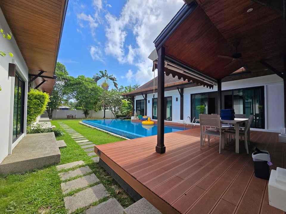5BR Secluded Tropical Escape 花园